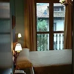 ホテル La Estrada 2*