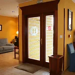 La Estrada ホテル 2*
