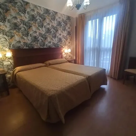 酒店 拉埃斯特拉达酒店 2*