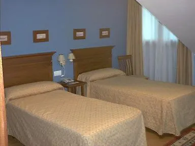Otel La Estrada 2*